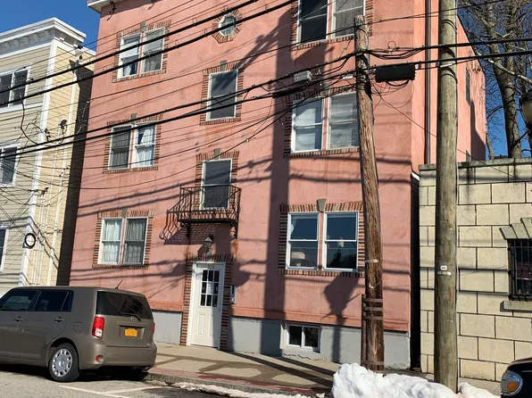 (undisclosed Address), Hastings On Hudson, NY 10706