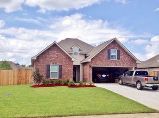 9149 Millikens Bnd, Denham Springs, LA 70726