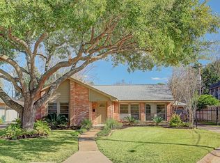 8515 Mullins Dr, Houston, TX 77096