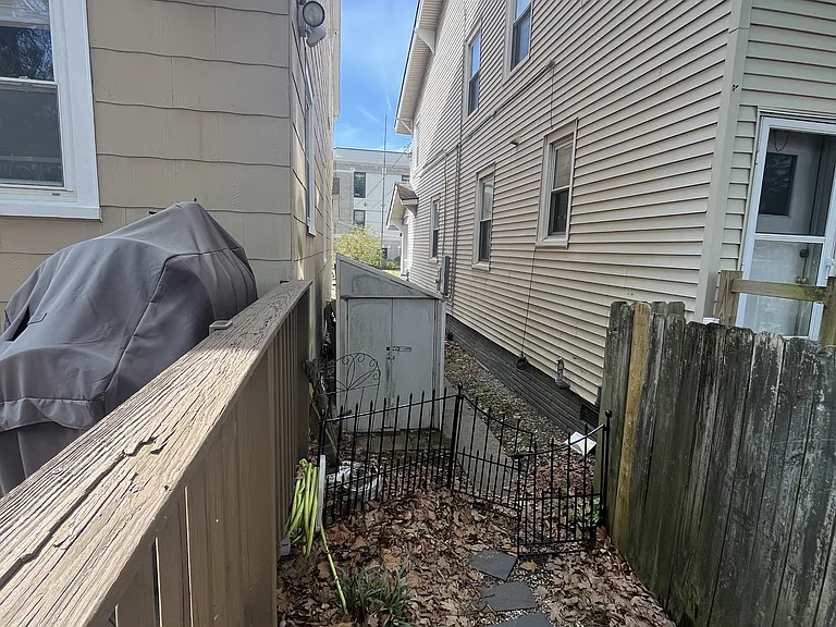 432 Virginia Ave — Photo 2