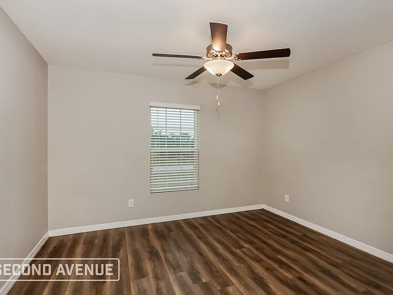 736 Barcia St E — Photo 19