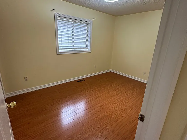 544 Matisse Pl — Photo 30