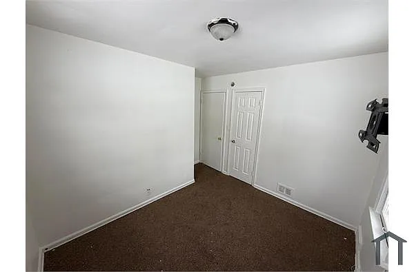 Building Photo - 4621 Warrington Dr
