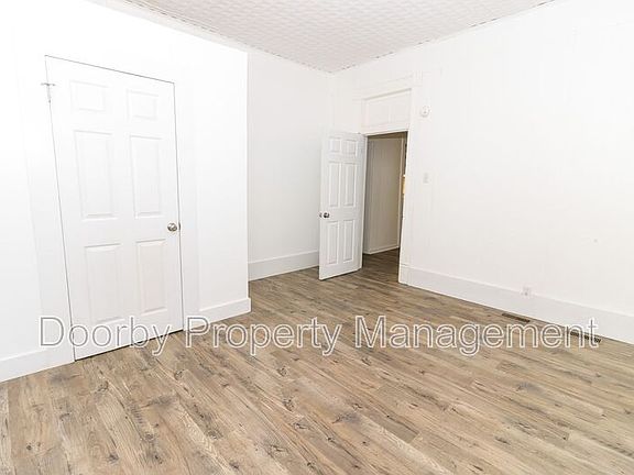 3rd image of 4509 Highland Ave