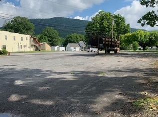 120 Church St, Rupert, WV 25984