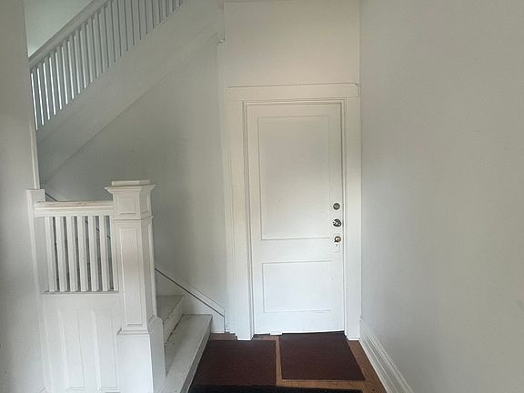 4th image of 426-428 S 4th St
