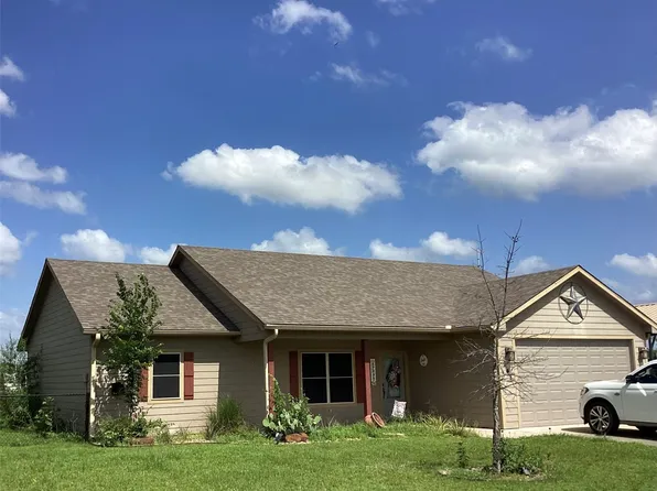 248 Mill St, Emory, TX 75440