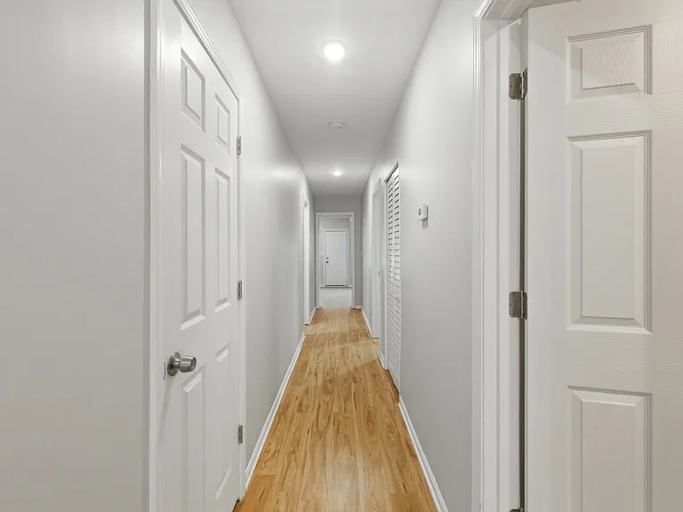 736 N Sawyer Ave #1 — Photo 6