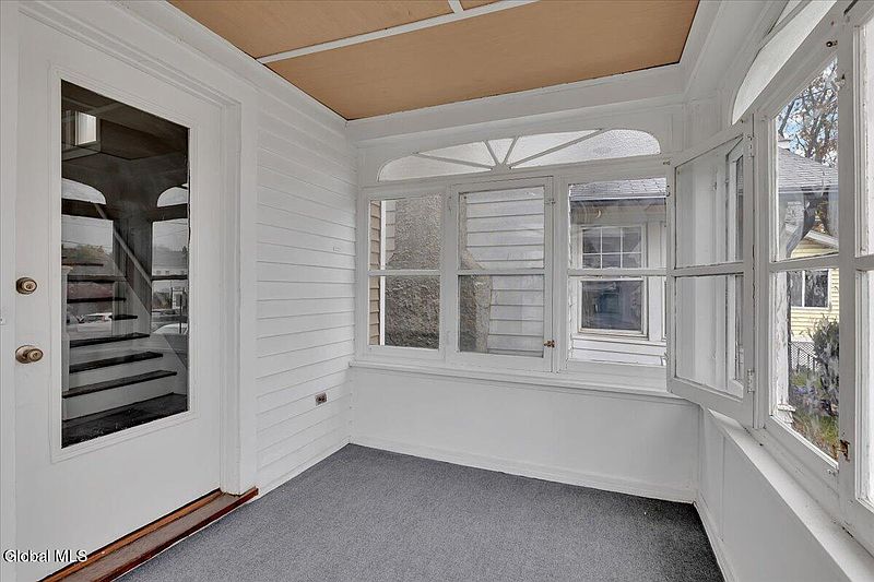 5th image of 561 Delaware Avenue