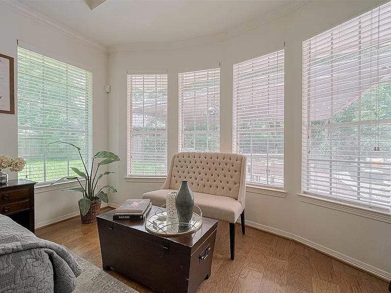 7 Peaceful Canyon Ct — Photo 37