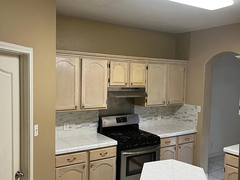 109 Broadcrest Dr — Photo 3
