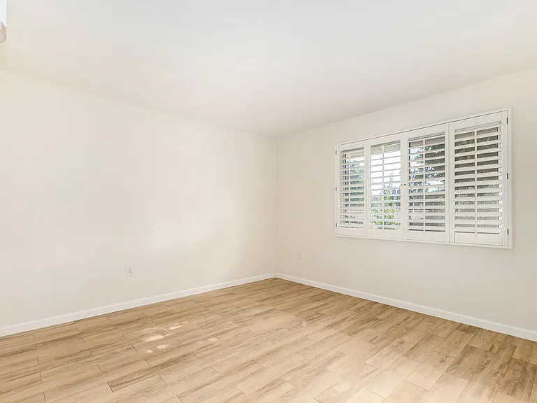 13023 W Beardsley Rd — Photo 17
