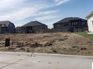 6421 Granite Ridge Rd, Lincoln, NE 68526