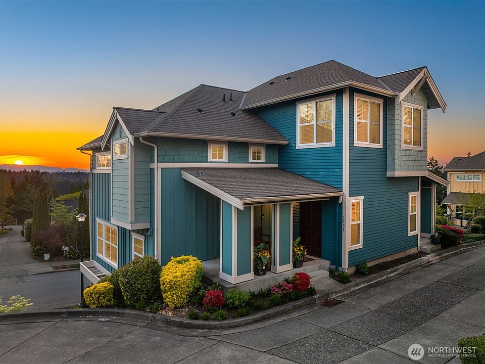 1st image of 1936 17th Avenue NE