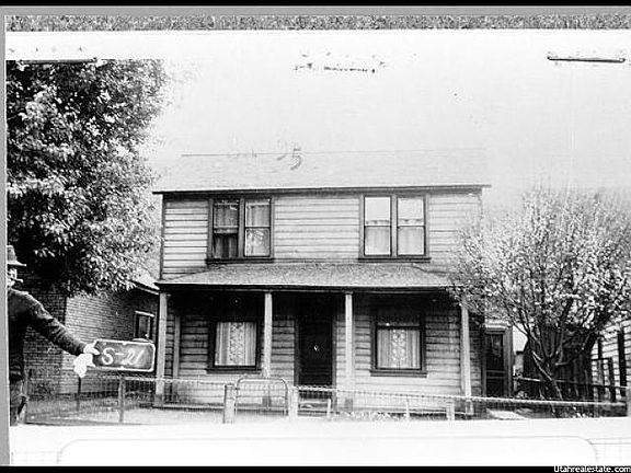 5th image of 1049 Park Ave