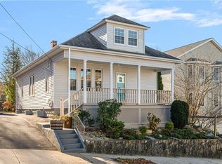 33 Evergreen St, Providence, RI 02906