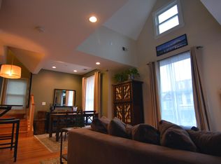 3423 Brown St NW APT 301, Washington, DC 20010