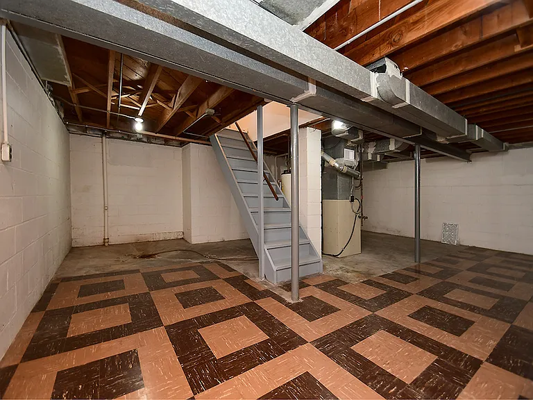 6010 Evans St — Photo 22