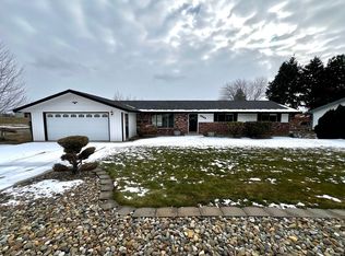 8802 Alpine Ct, Yakima, WA 98908