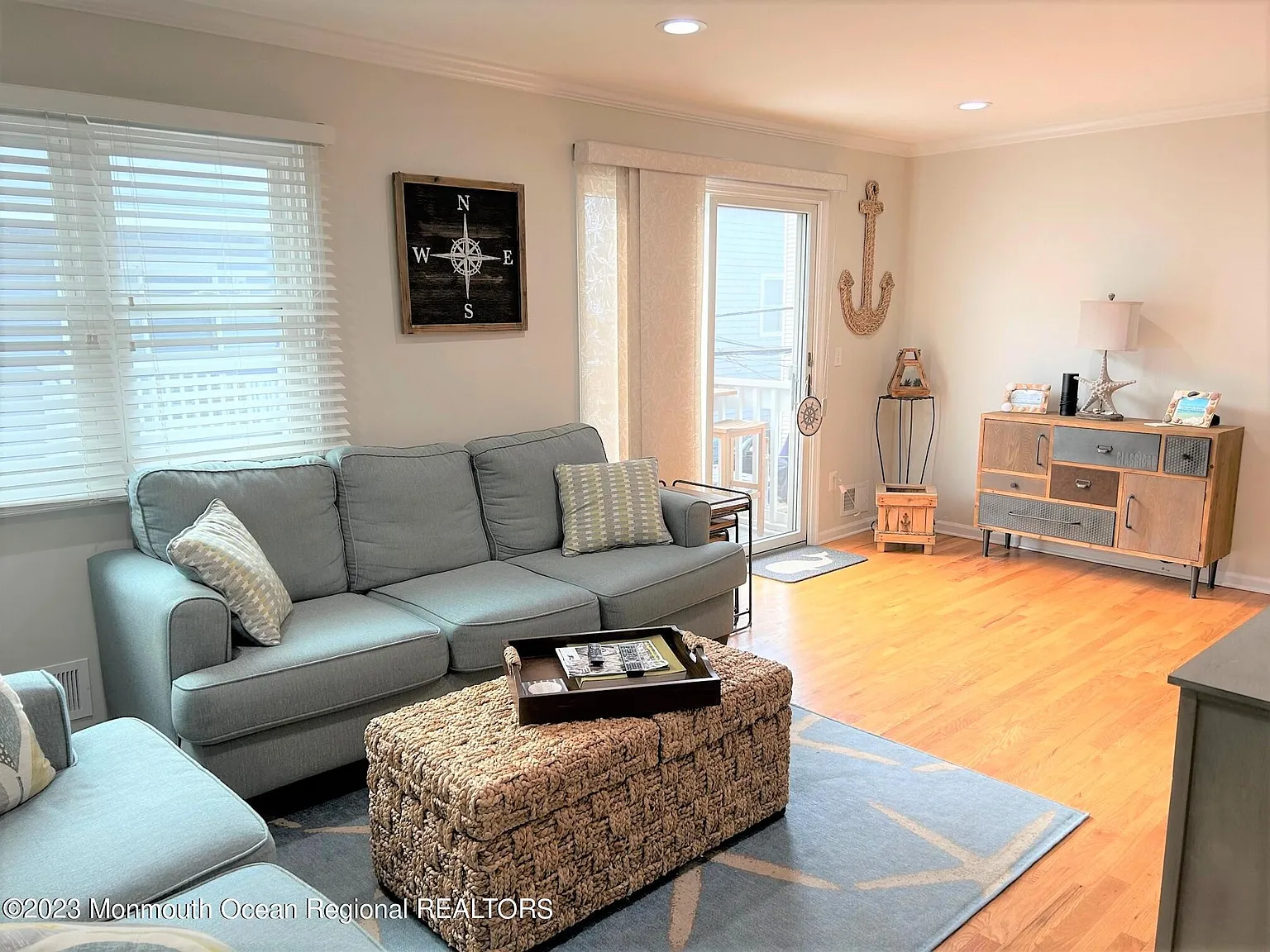 2 bed, 2.5 bath, 1100 sqft, $2,350 — Photo 2