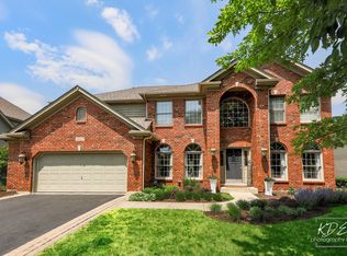 3807 Sunburst Ln, Naperville, IL 60564