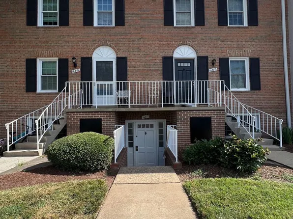 14382 Avocado Ct, Centreville, VA 20121