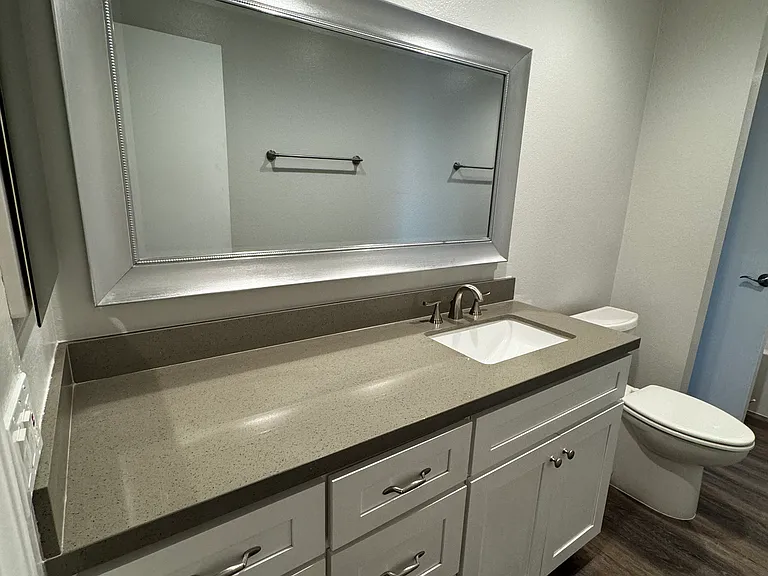 400 S Flower St #180 — Photo 24