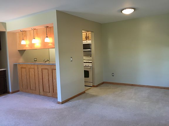 2nd image of 44428 Newburyport Dr #1057