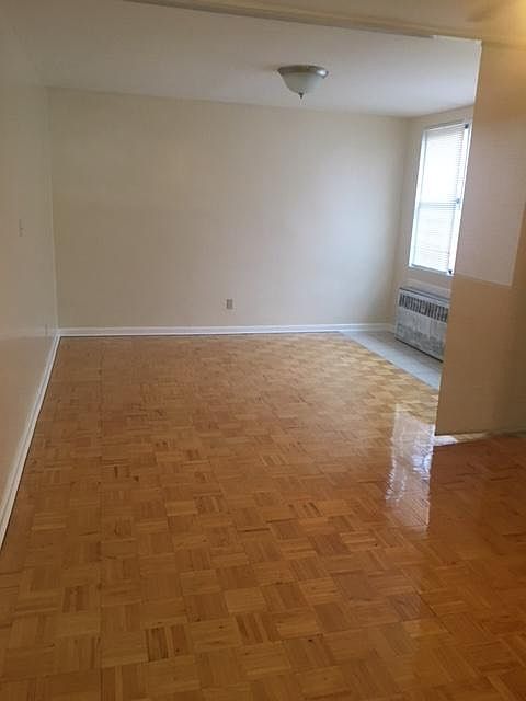 1st image of 8815 168th St APT 3C