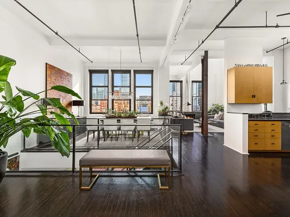 448 W 37th St, New York, NY 10018