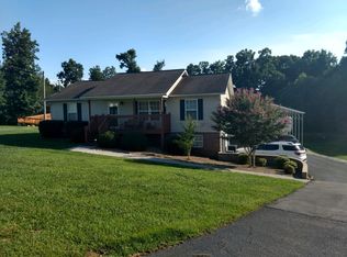 617 Keene Cir, Dandridge, TN 37725
