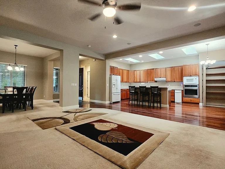 81 Mount Constance Way — Photo 7