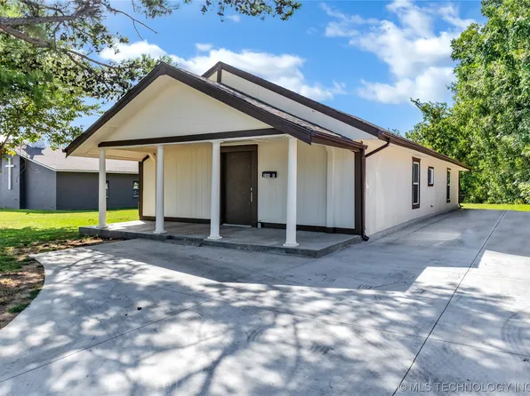 206 E Main St, Sperry, OK 74073