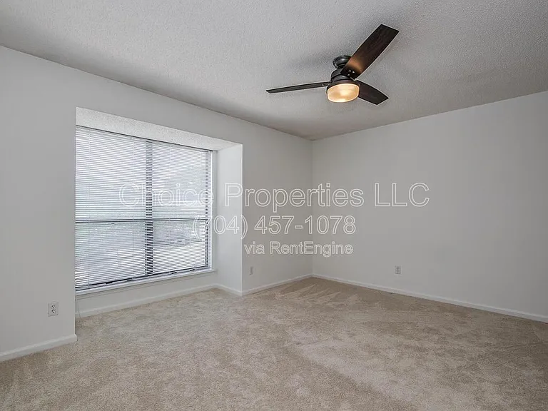11042 Running Ridge Rd — Photo 10
