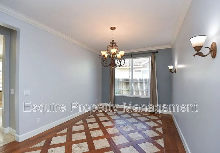 1763 Alta Vista Pl — Photo 9