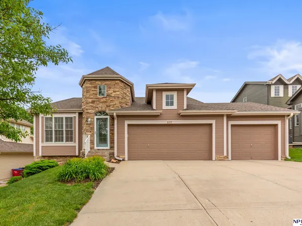 607 S 180th Ave, Elkhorn, NE 68022