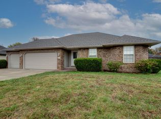 4894 W Kingsbury St, Springfield, MO 65802