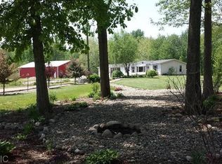 69600 Suszek Rd, White Pigeon, MI 49099