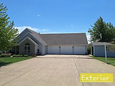 2974 Par Trl — exterior photo