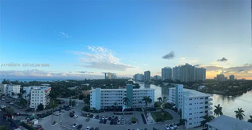 3161 S Ocean Dr #1109 Photo 1