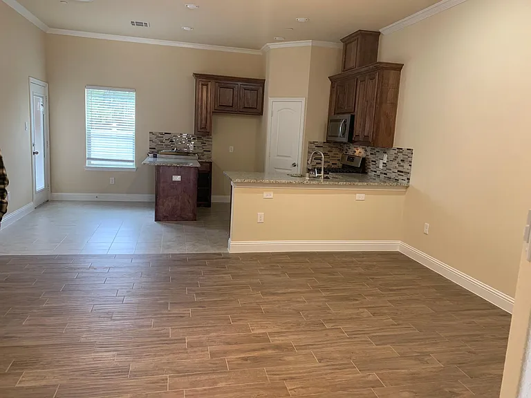 1707 Leann Ln — Photo 18