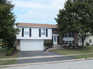 17719 Ridgewood Dr, Hazel Crest, IL 60429