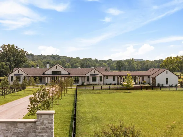 2077 Wilson Pike, Franklin, TN 37067