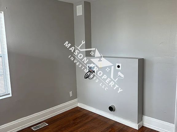 4th image of 1604 Woodlawn Ave #B