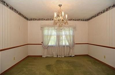 4th image of 6815 Dorchester Ct
