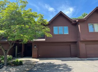 12554 Parkwood Dr, Burnsville, MN 55337