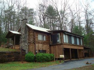 307 Ridge Walker Dr, Cleveland, GA 30528