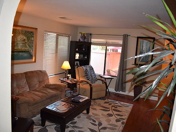 5th image of 414 Park Place Dr