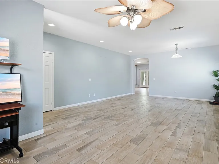44154 Coral Dr — Photo 4