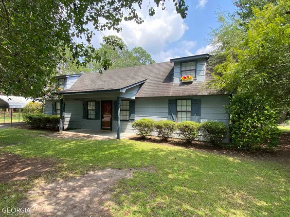 135 Browning Dr, Cochran, GA 31014